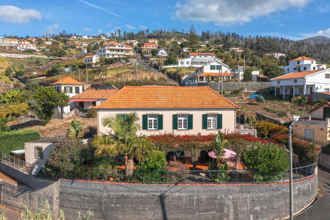 Cozy Villa Flora By Hr Madeira Estreito Da Calheta Exterior foto